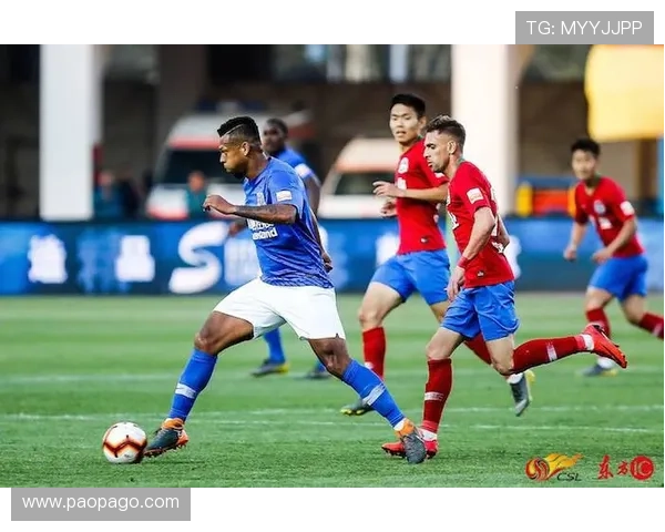 海港刘主任与申花费尔南多外租情况分析：小牛新赛季挑战与机会